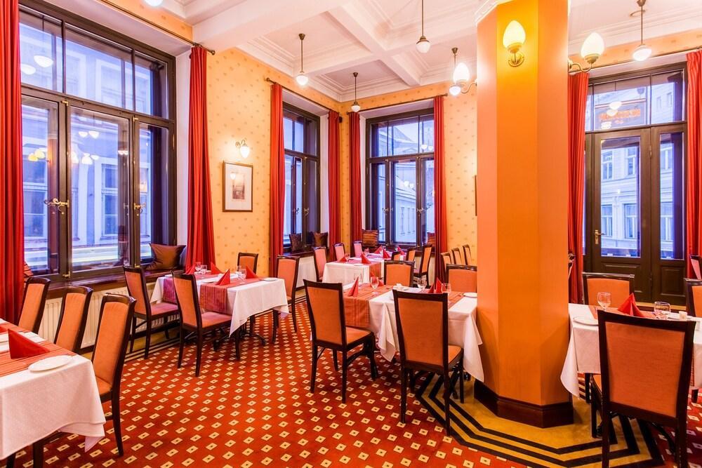 Hestia Hotel Maestro Old Town Tallinn Exterior foto